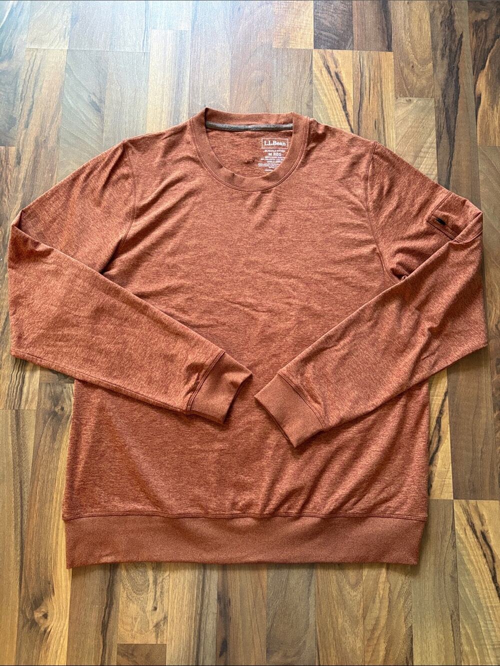 L.L.Bean Men's Slightly Fitted Crewneck Sweatshirt/Shirt in a rust orange colorw